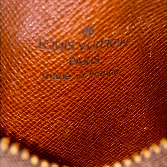 ‼️❌SOLD❌‼️Louis Vuitton Mini Papillon Pochette in Iconic Monogram Canvas in EUC - Picture 6 of 9